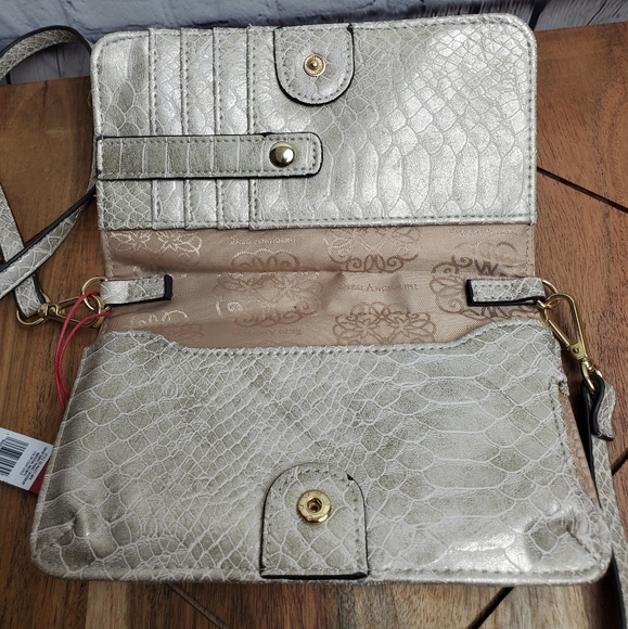 Enzo Angolini Crossbody Wallet - Picture 4 of 8